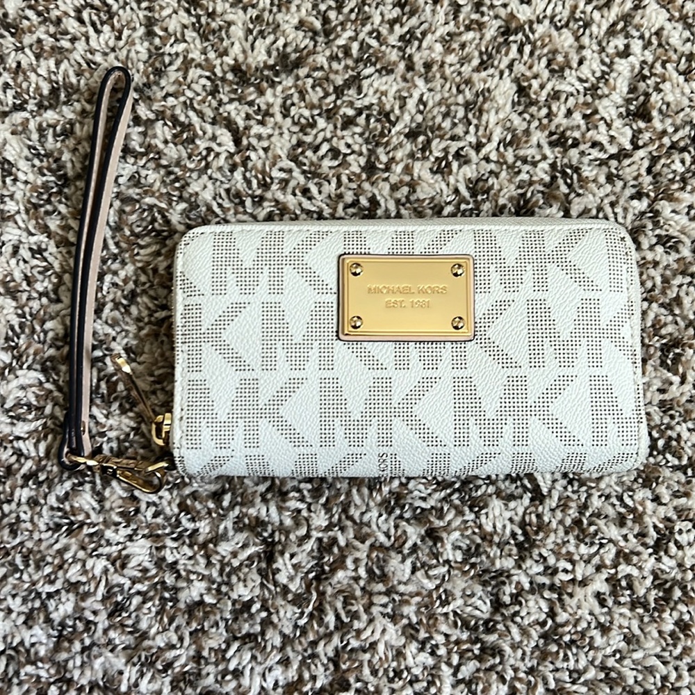 Michael Kors logo wallet